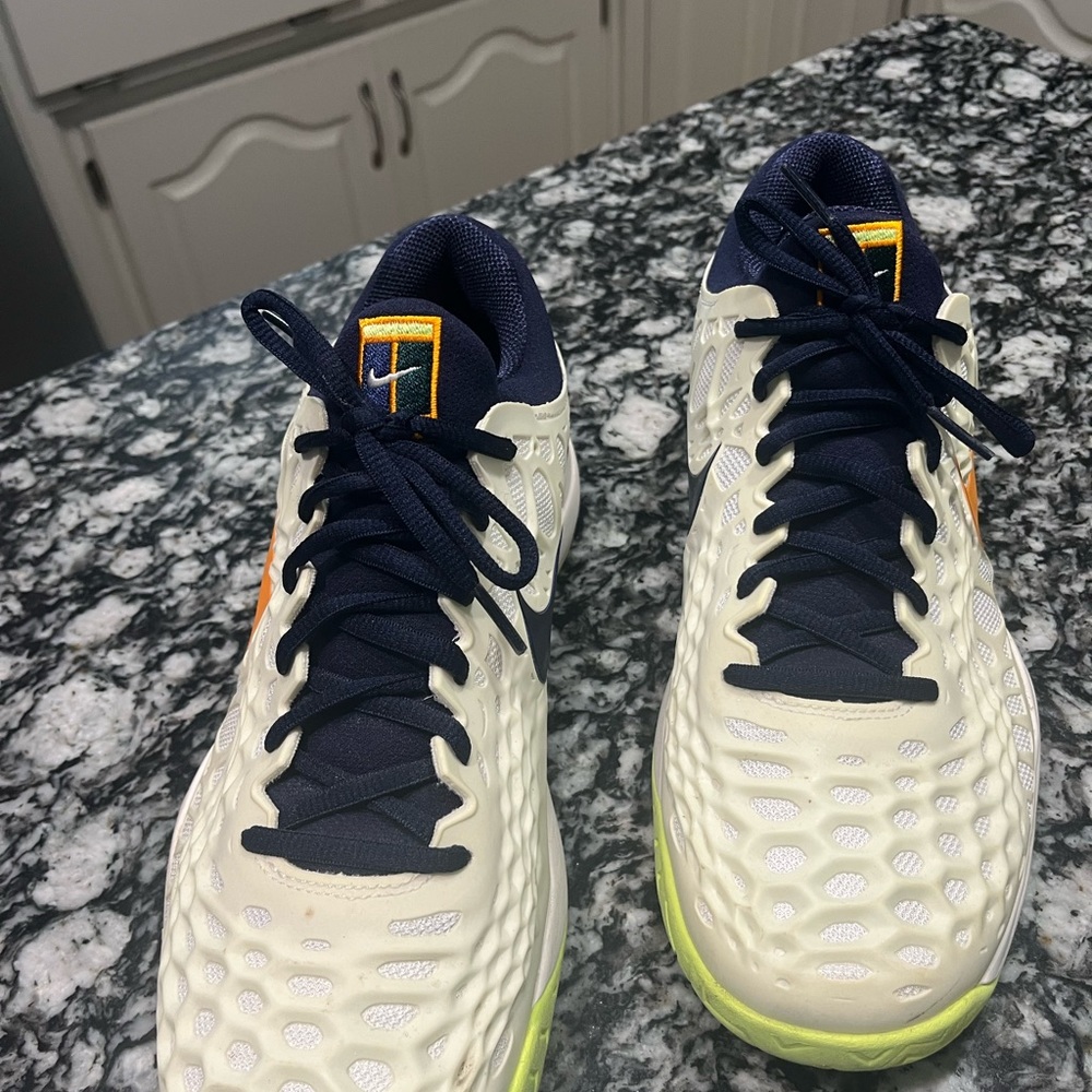 Nike Zoom Cage 3 men’s size 10